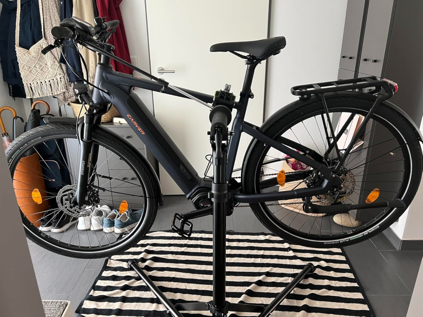 Bicycle Repair Stand — Up to 50kg, Foldable & Height Adjustable, 360° Rotatable Clamp Head for E-Bikes & 24-29 Inch Bikes