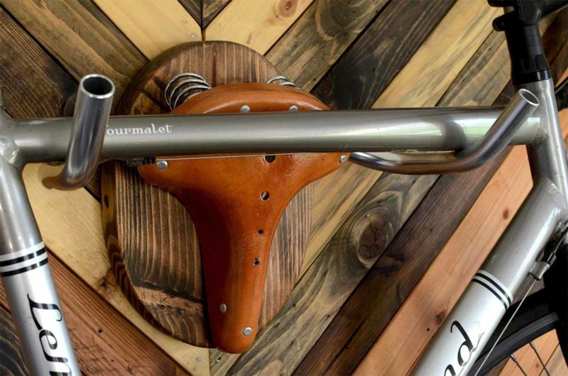 Horn decorative bicycle wall mount