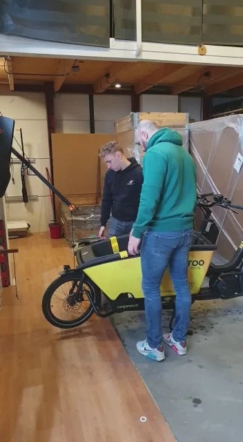 Wheelylift CargoBike Edition Gas-Assisted Vertical Storage Lift for Heavy Cargo Bikes