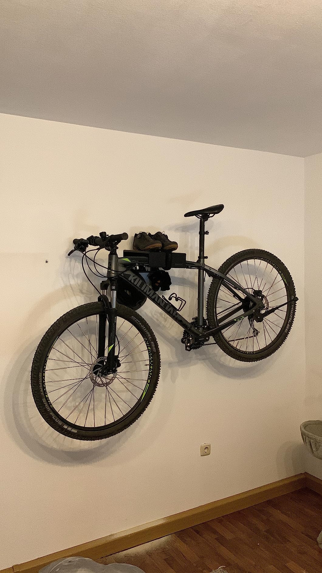 Huniox Bicycle Wall Mount Holder — Space-Saving Garage Bike Storage with Magnetic Protection