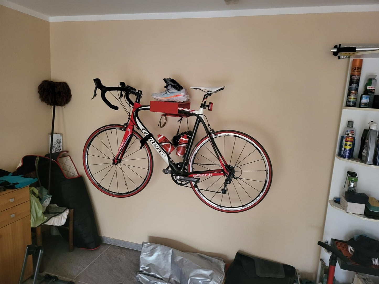 Huniox Bicycle Wall Mount Holder — Space-Saving Garage Bike Storage with Magnetic Protection